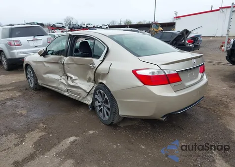 2015 Honda Accord Sport z USA, uszkodzony, nr VIN 1HGCR2F58FA018932